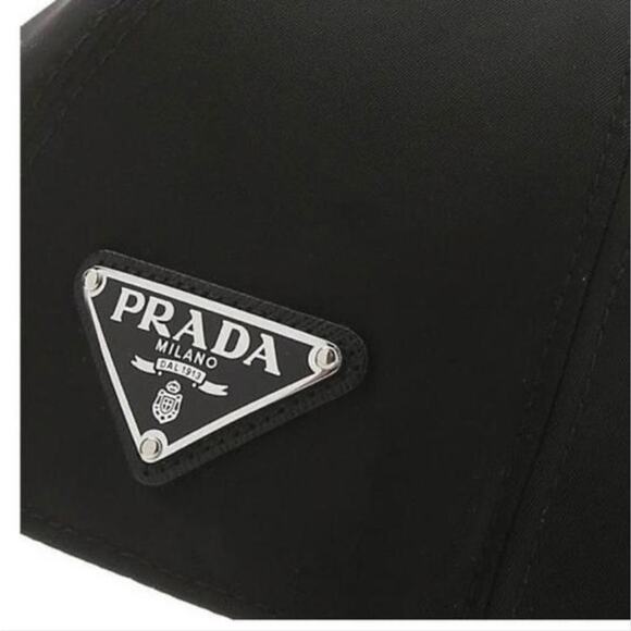 PRADA logo appliqued baseball hat cap